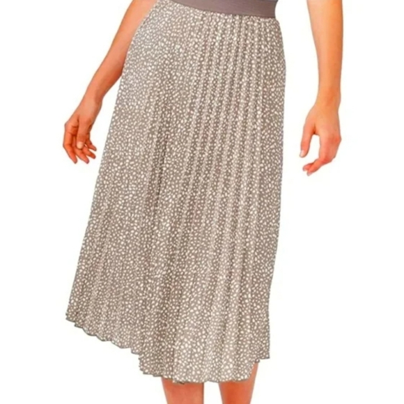 NWT Vince Camuto Pleated Midi Skirt - Picture 1 of 11